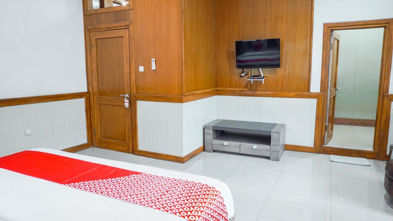 בנדונג Oyo 1209 Tirtasari Nice Guesthouse מראה חיצוני תמונה