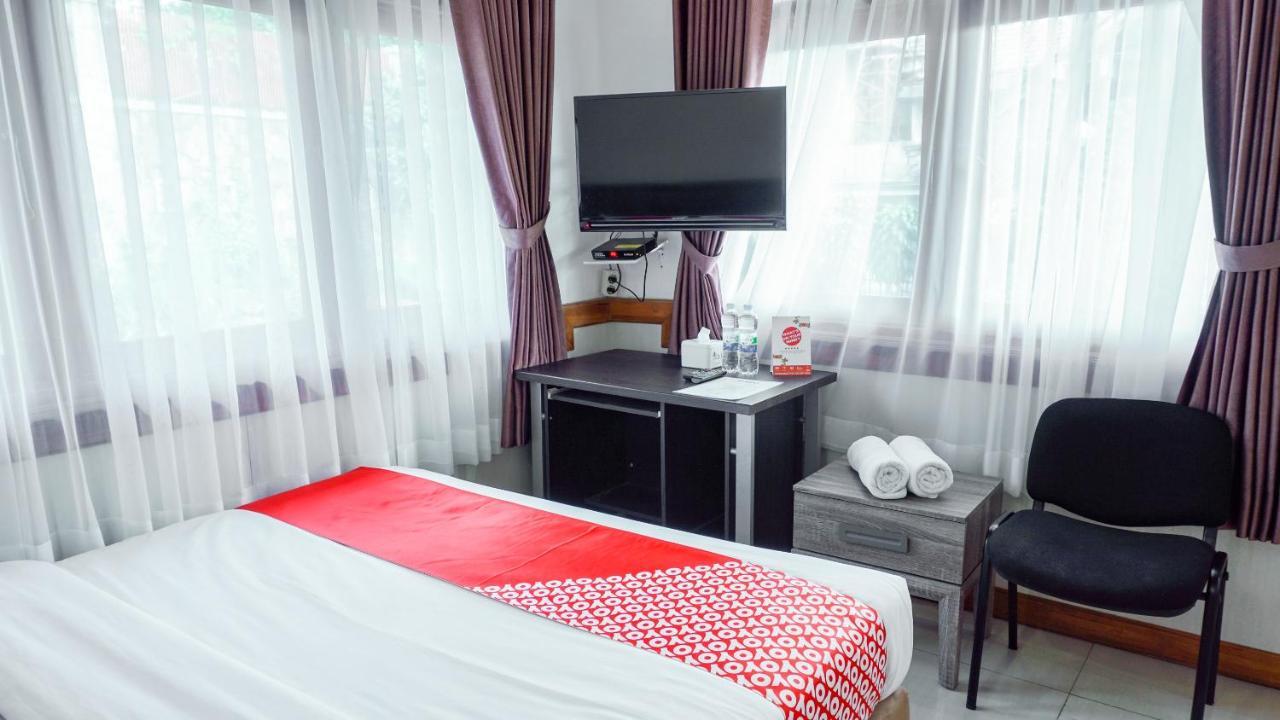 בנדונג Oyo 1209 Tirtasari Nice Guesthouse מראה חיצוני תמונה