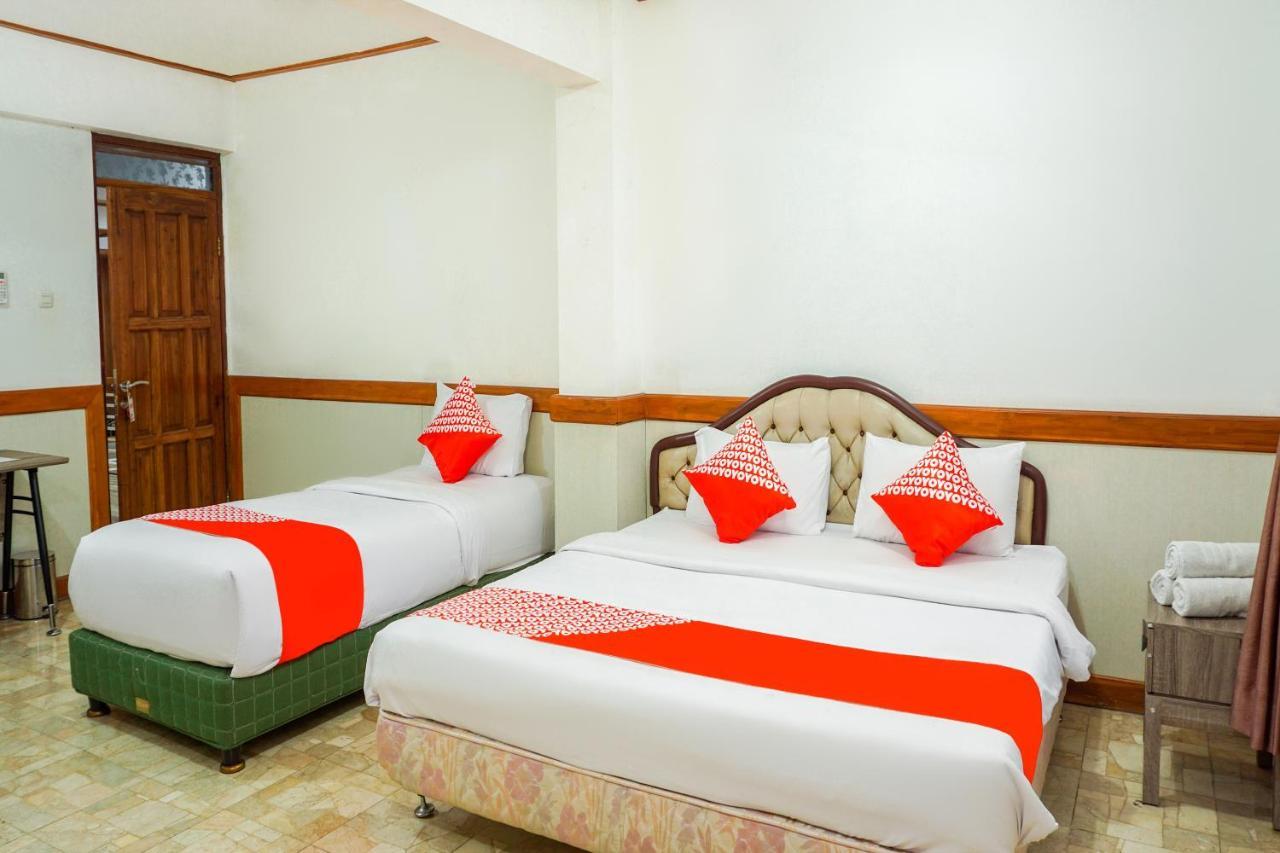 בנדונג Oyo 1209 Tirtasari Nice Guesthouse מראה חיצוני תמונה